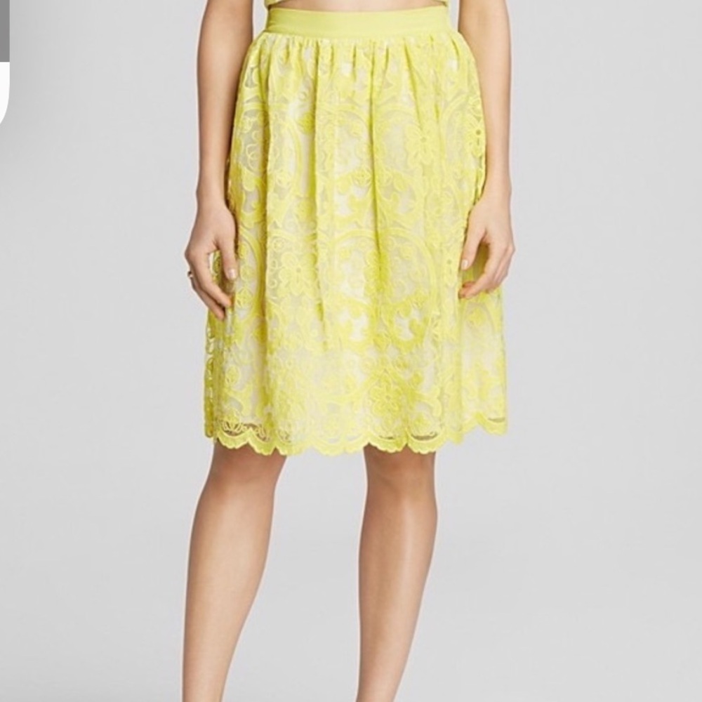 Lucy Bright Yellow Lace Skirt - Picture 3 of 5